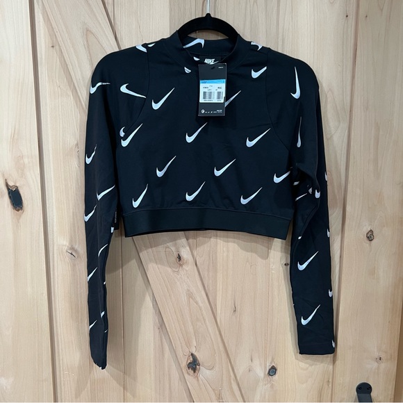 Nike Sportswear Cropped Top Size Medium NWT! Black Long Sleeve Crop Shirt - Picture 7 of 15